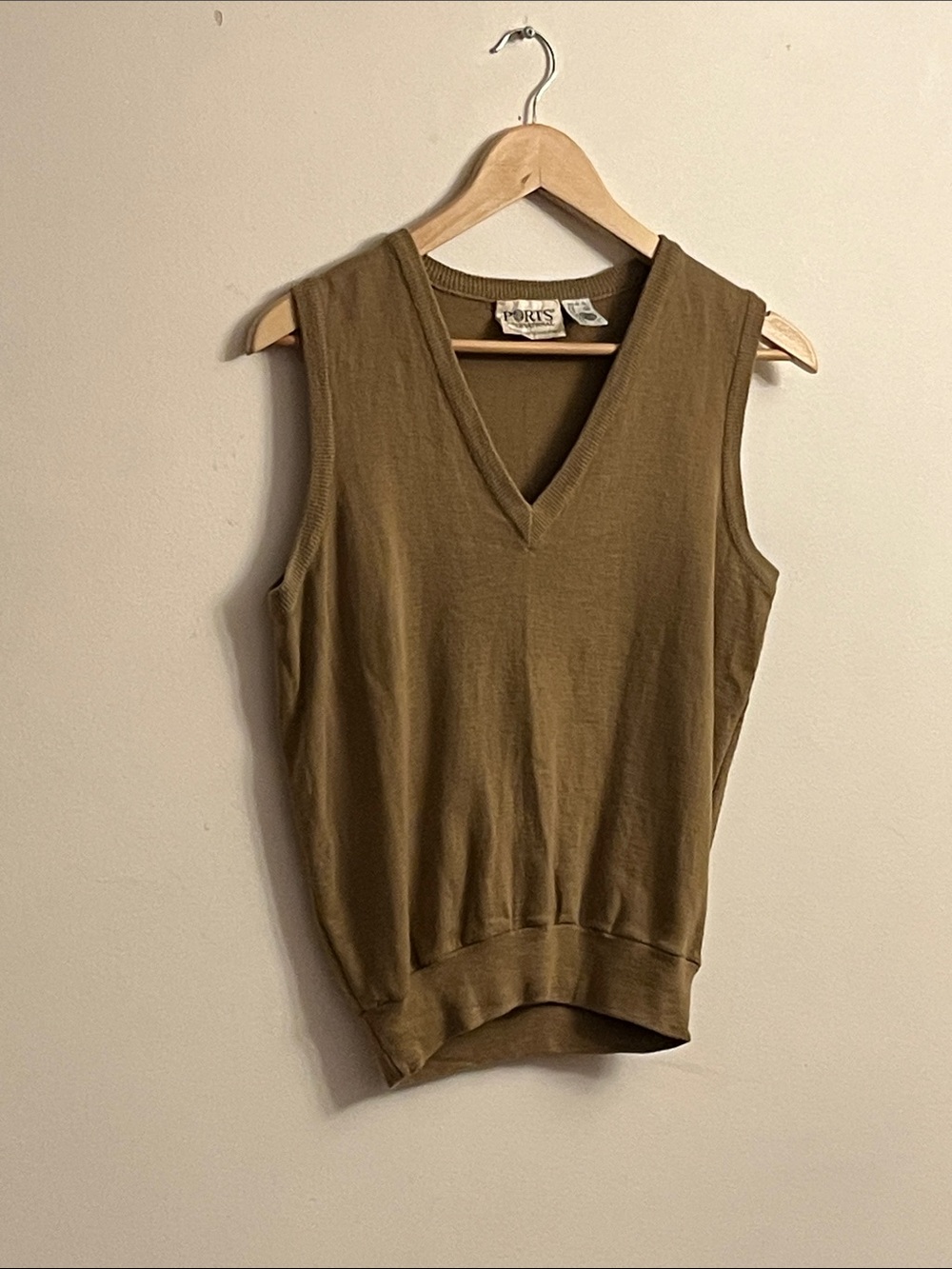 Ports International Vintage Pure Virgin Wool V-Neck Sweater Vest Tan SMALL
